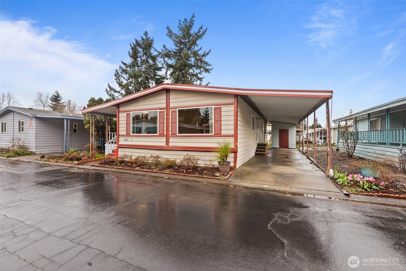 21911 SE 107th Place #15, Kent, WA 98031
