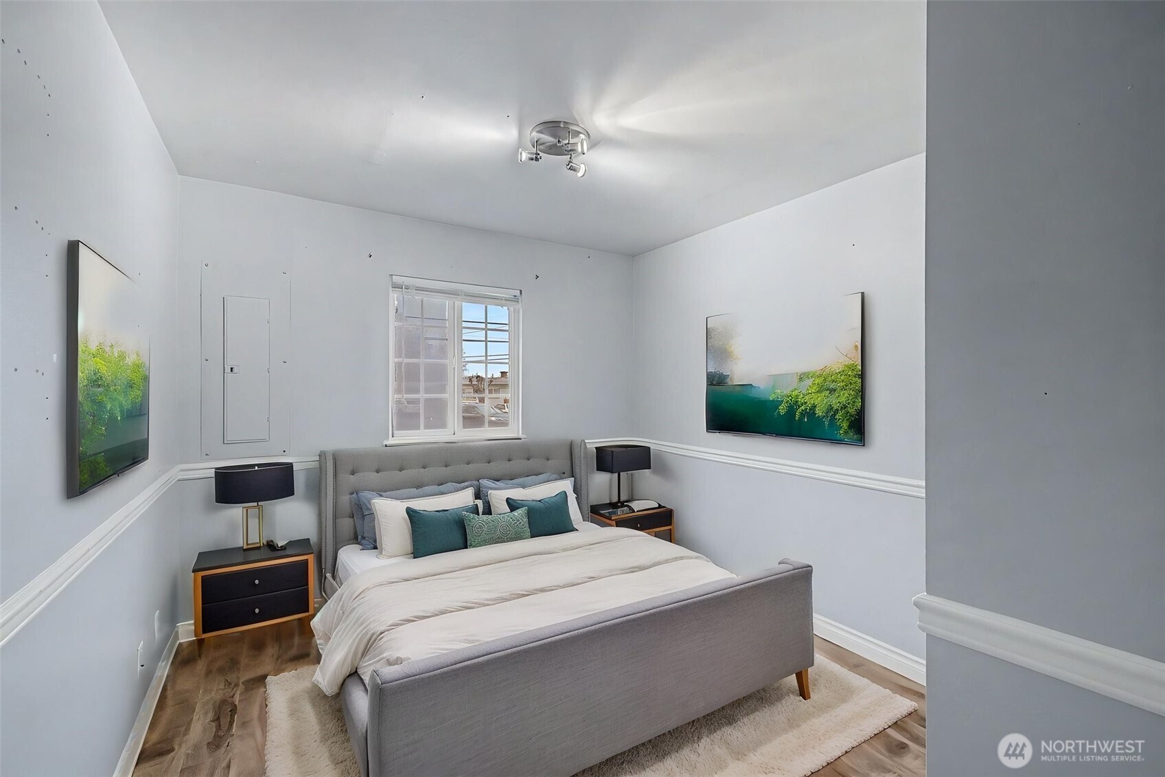 2502 NE 7th Street , Renton, WA 98056