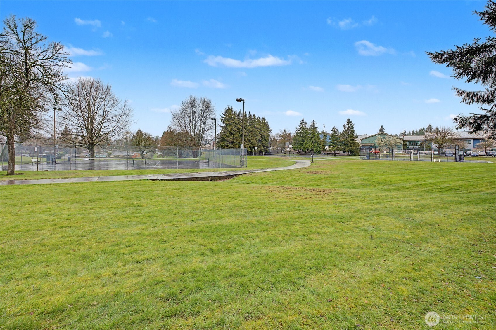 2502 NE 7th Street , Renton, WA 98056