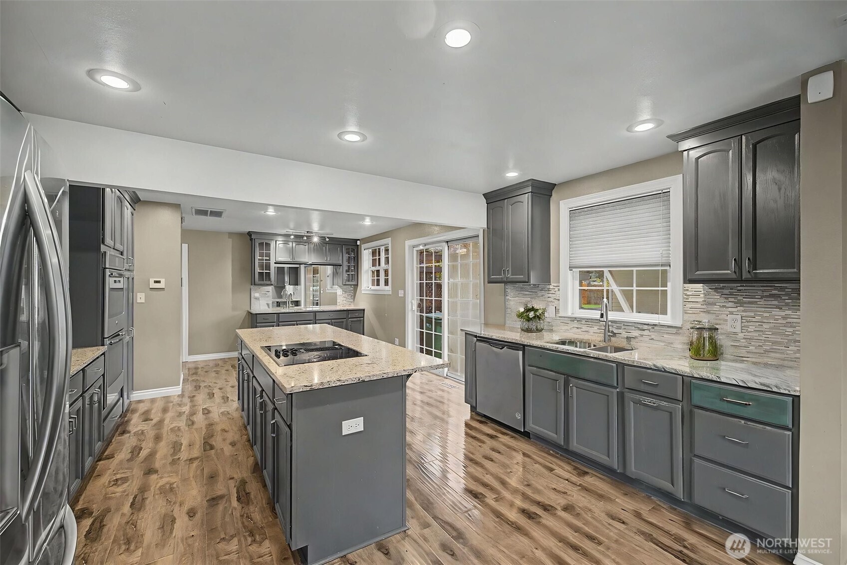 2502 NE 7th Street , Renton, WA 98056