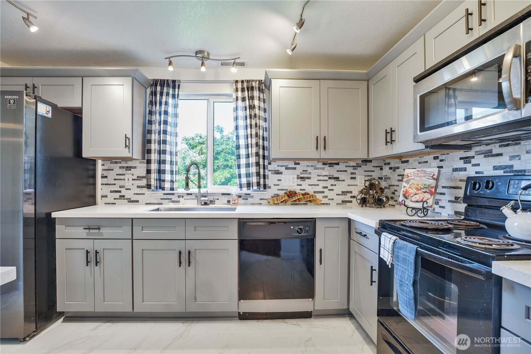 1819 SE 173rd Avenue , Vancouver, WA 98683