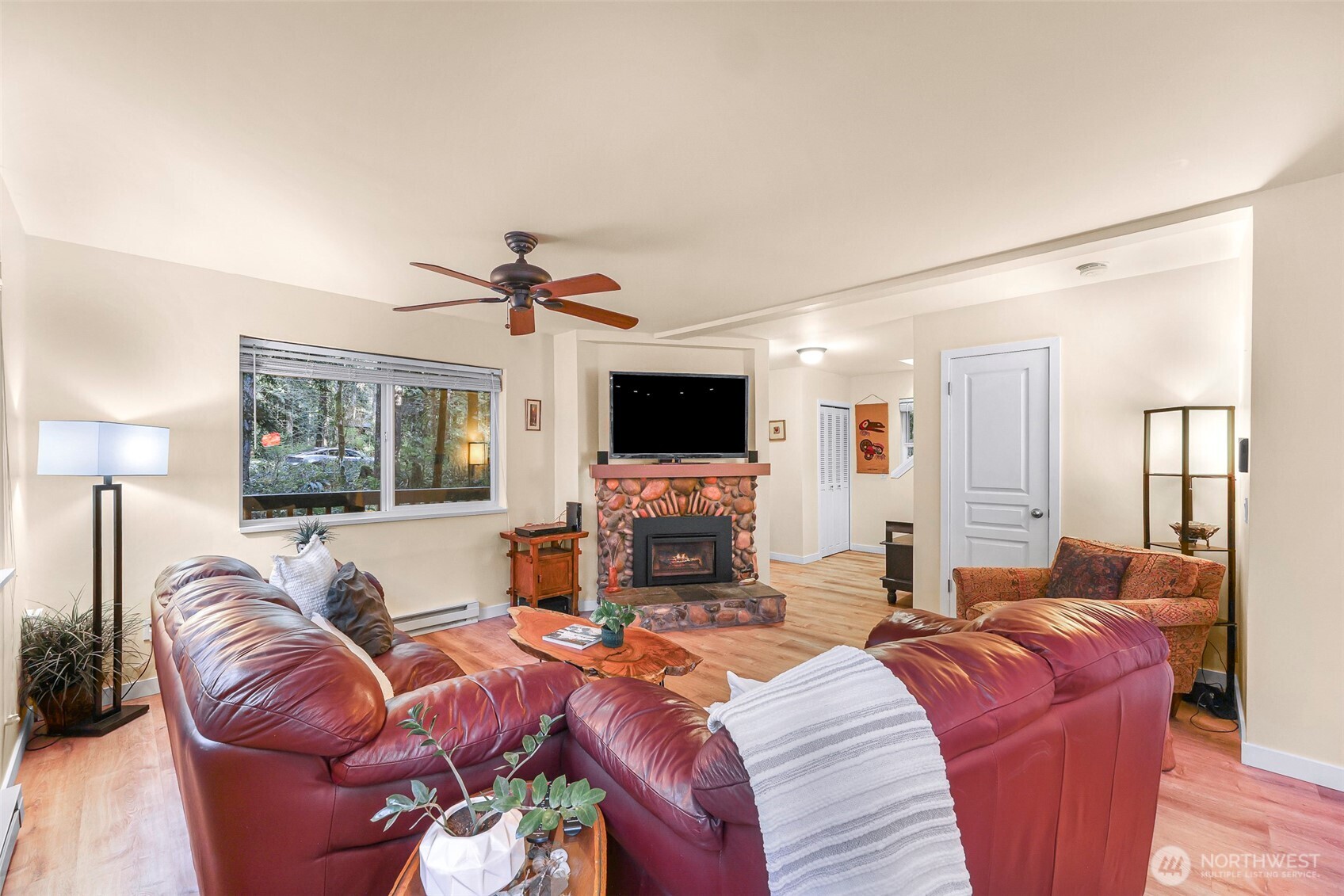 7473 Glacier Springs Drive , Deming, WA 98244