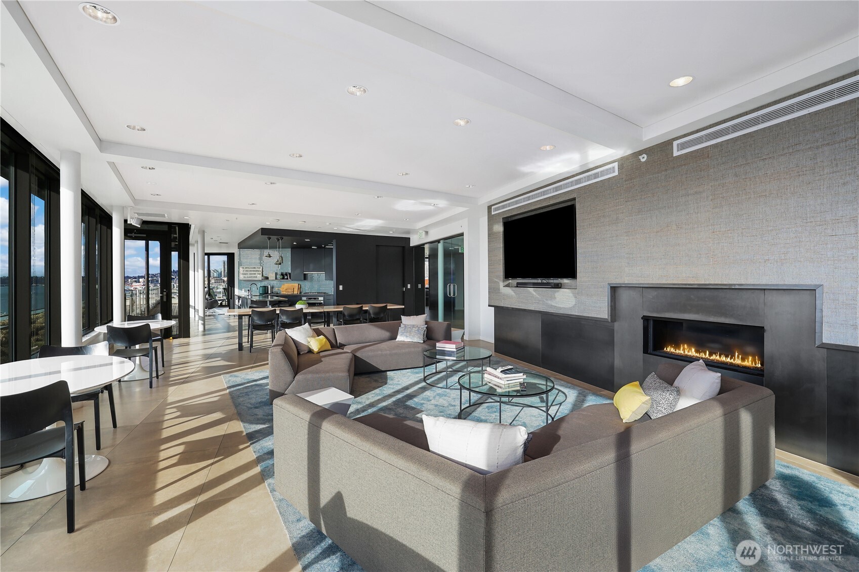 590 1st Avenue S #1005, Seattle, WA 98104