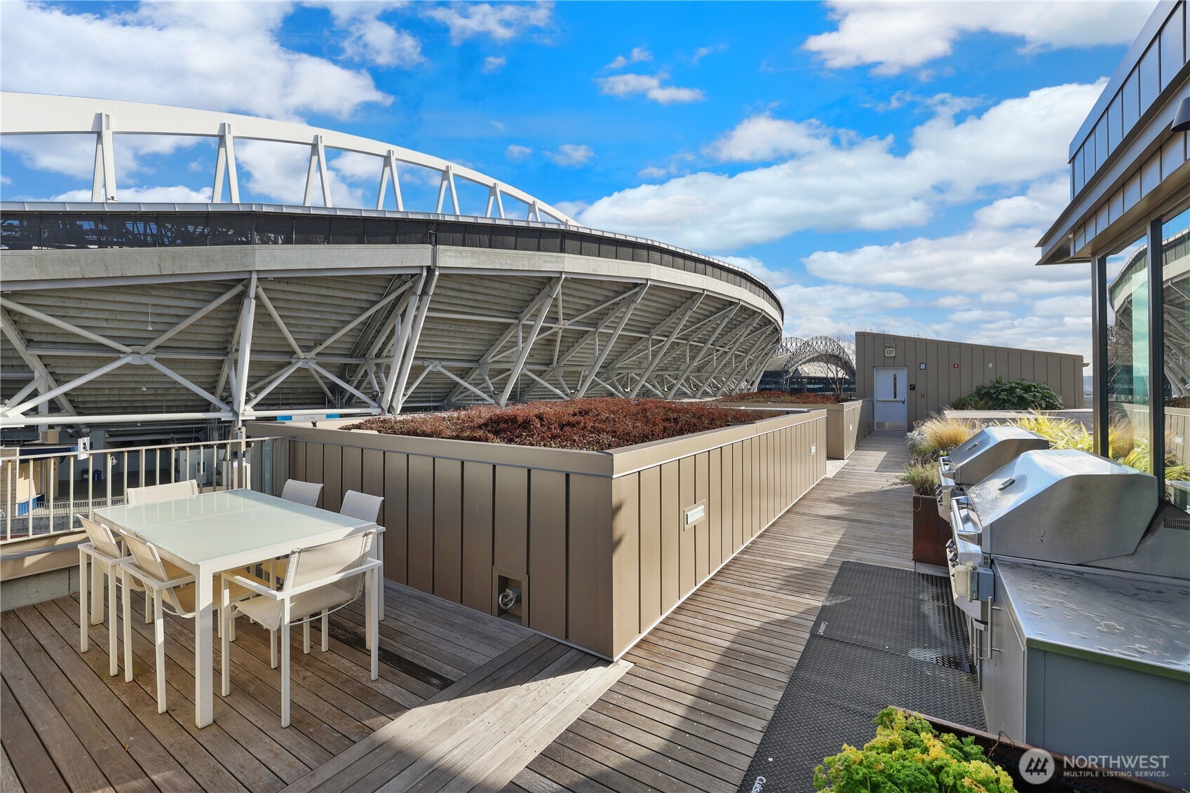 590 1st Avenue S #1005, Seattle, WA 98104