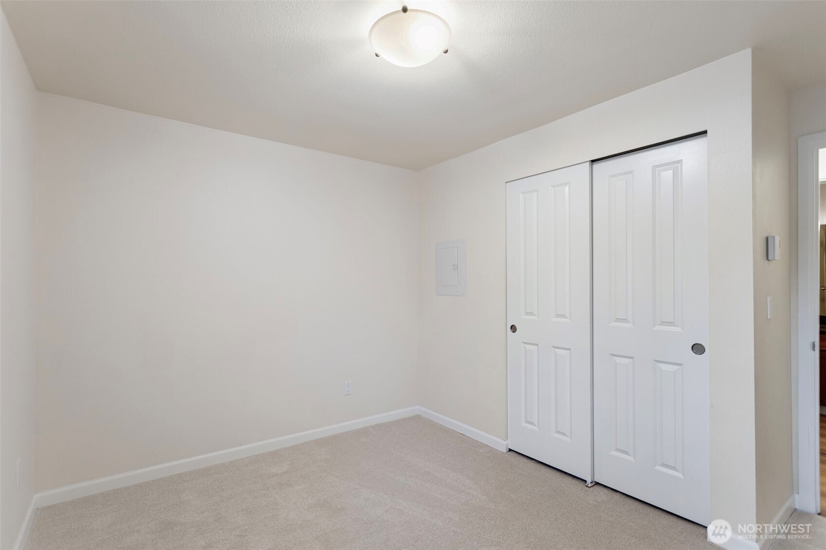 14200 SE 6th Street #57, Bellevue, WA 98007-6762