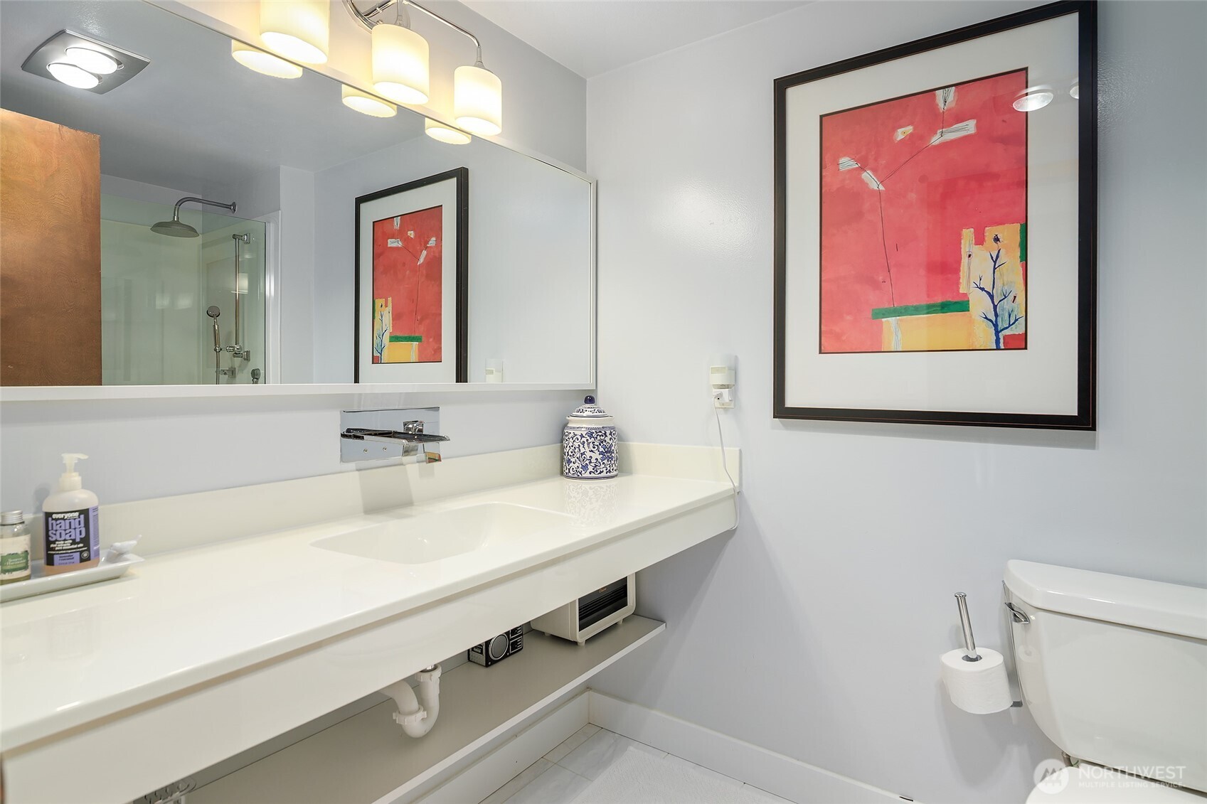 135 N 46th Street #101, Seattle, WA 98103-6359