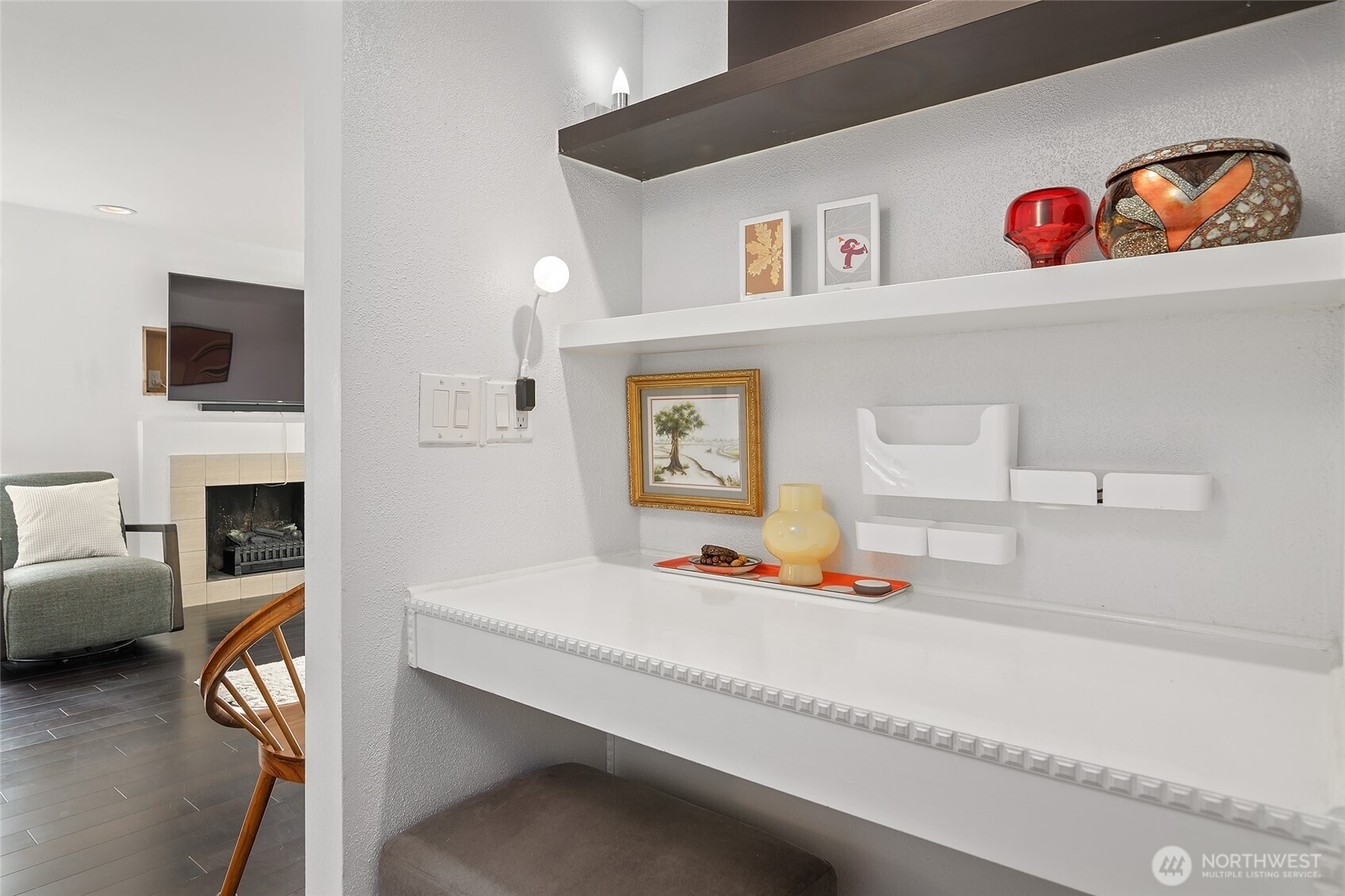 135 N 46th Street #101, Seattle, WA 98103-6359