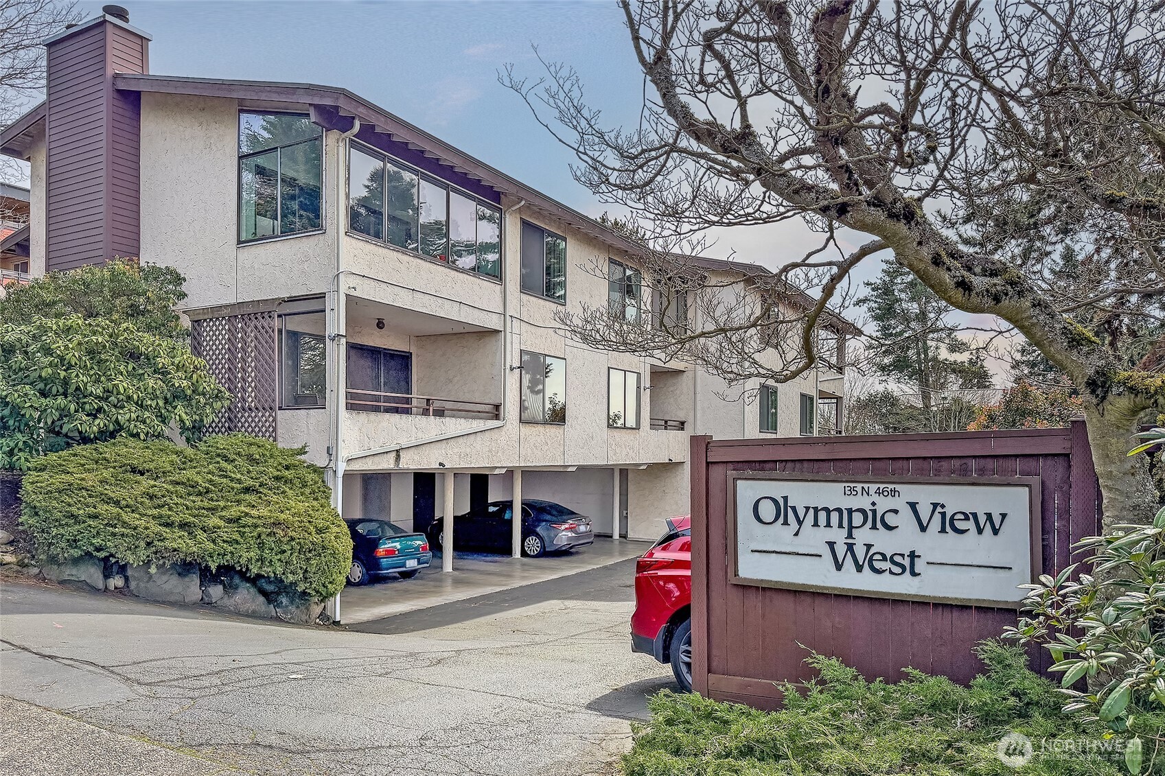 135 N 46th Street #101, Seattle, WA 98103-6359