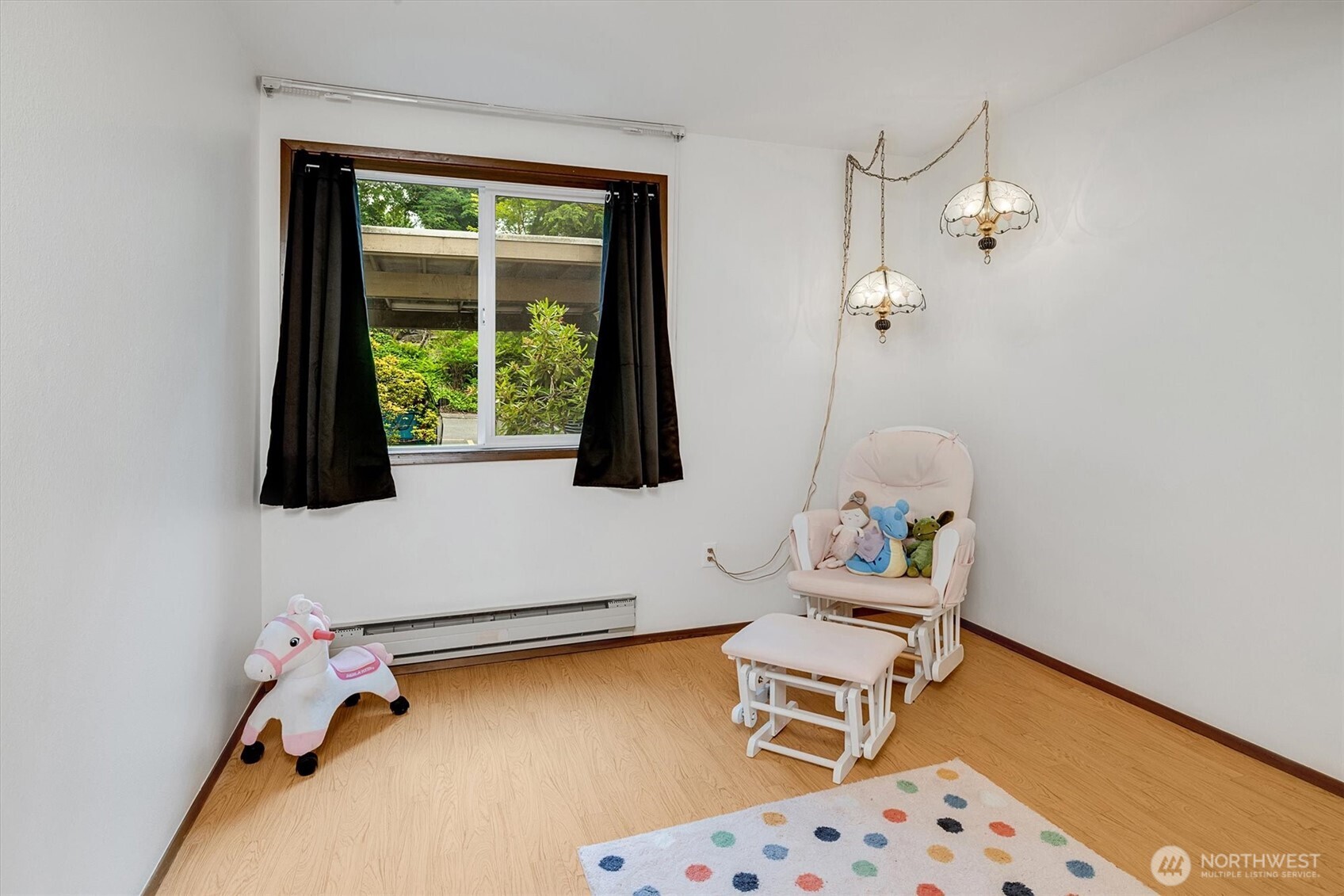 921 Pershing Ave #101, Bremerton, WA 98312