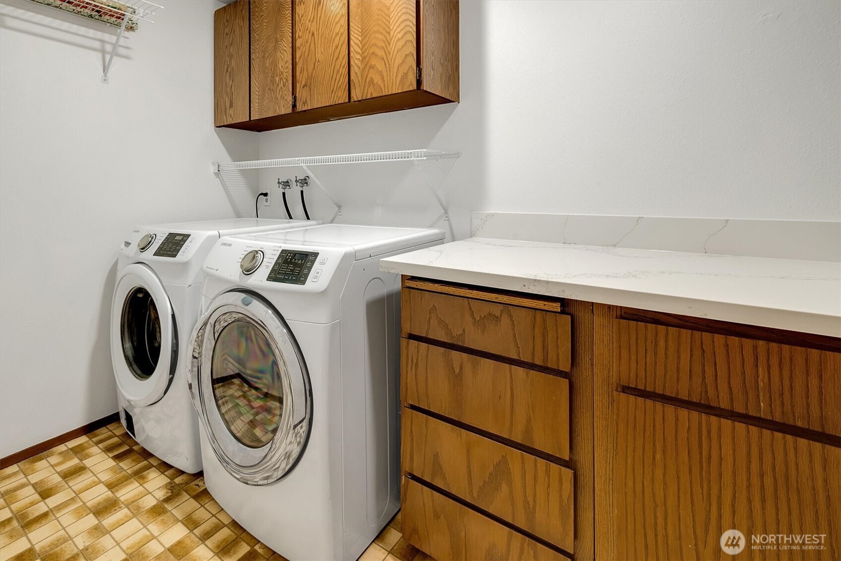 921 Pershing Ave #101, Bremerton, WA 98312