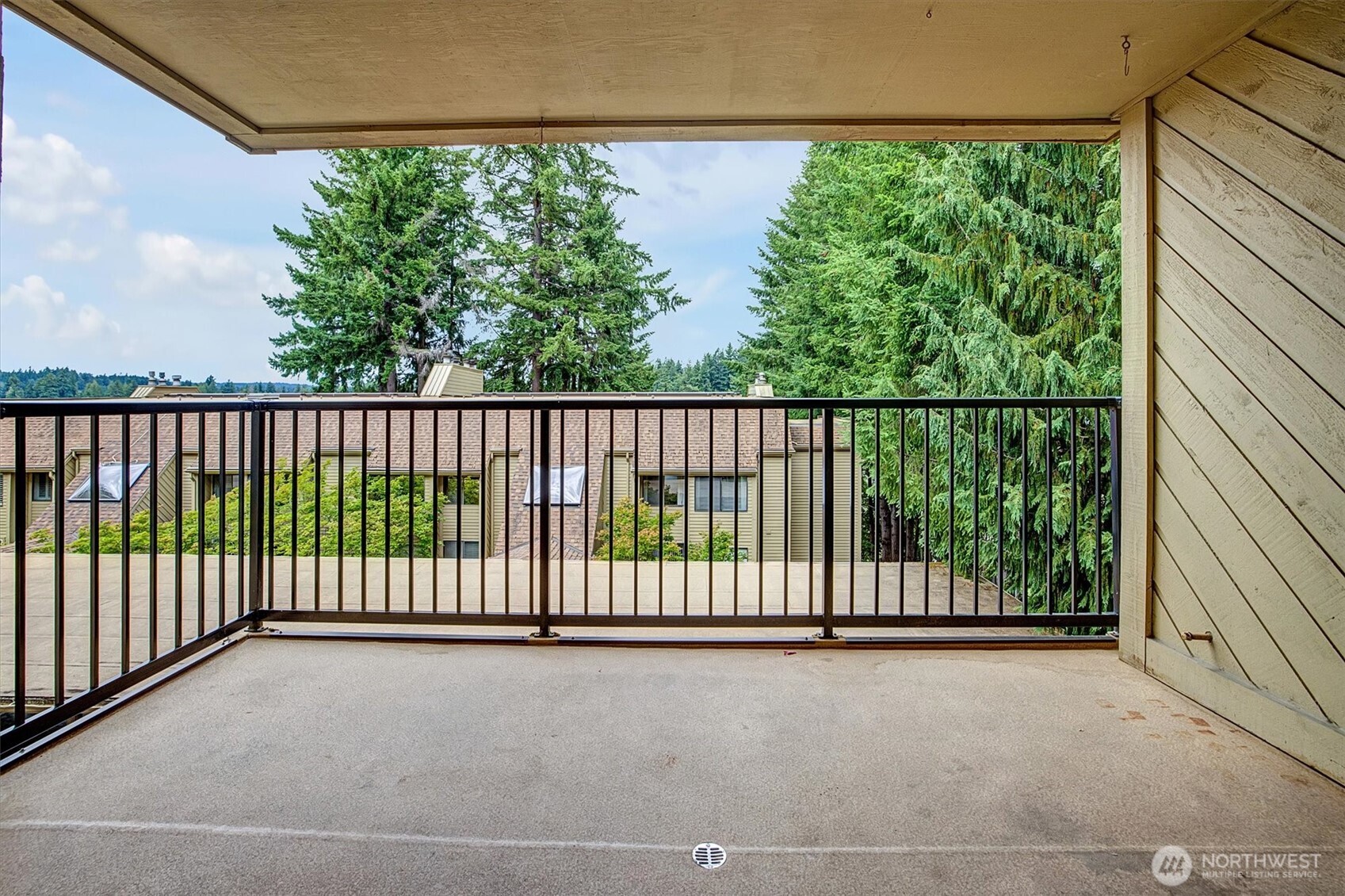 921 Pershing Ave #101, Bremerton, WA 98312