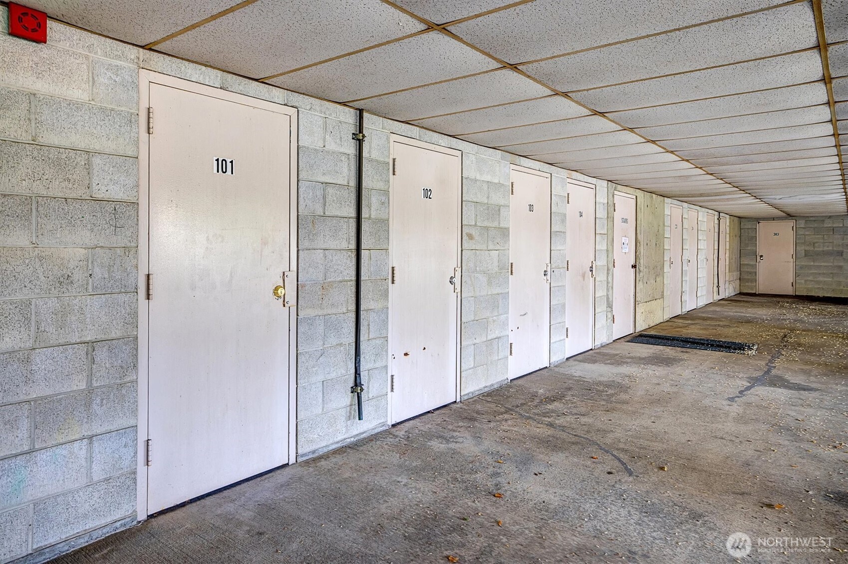 921 Pershing Ave #101, Bremerton, WA 98312