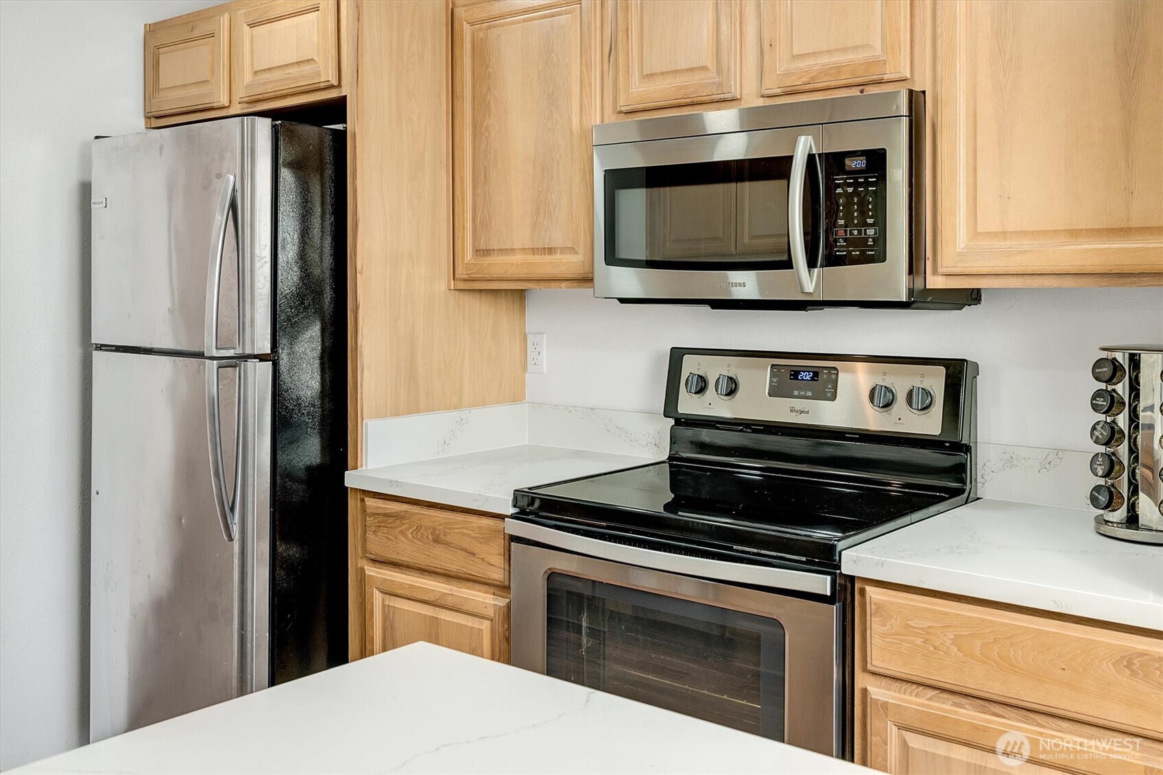 921 Pershing Ave #101, Bremerton, WA 98312