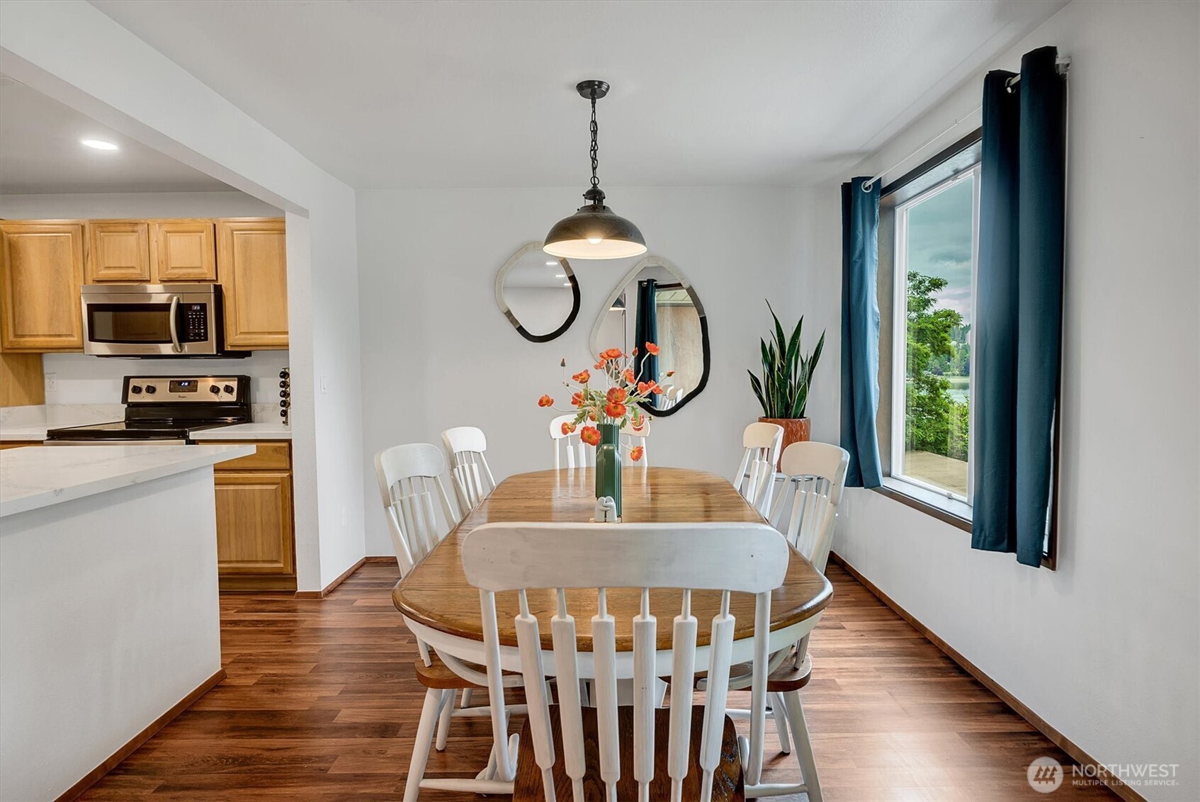 921 Pershing Ave #101, Bremerton, WA 98312