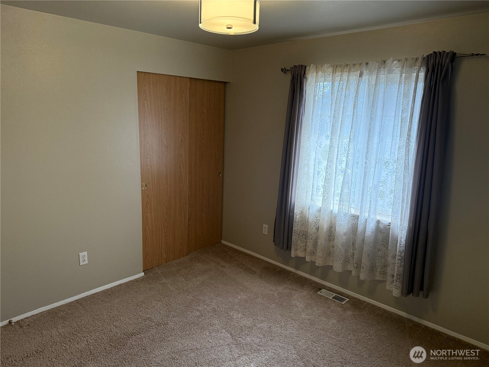 8312 185th Street Ct E, Puyallup, WA 98375-2462