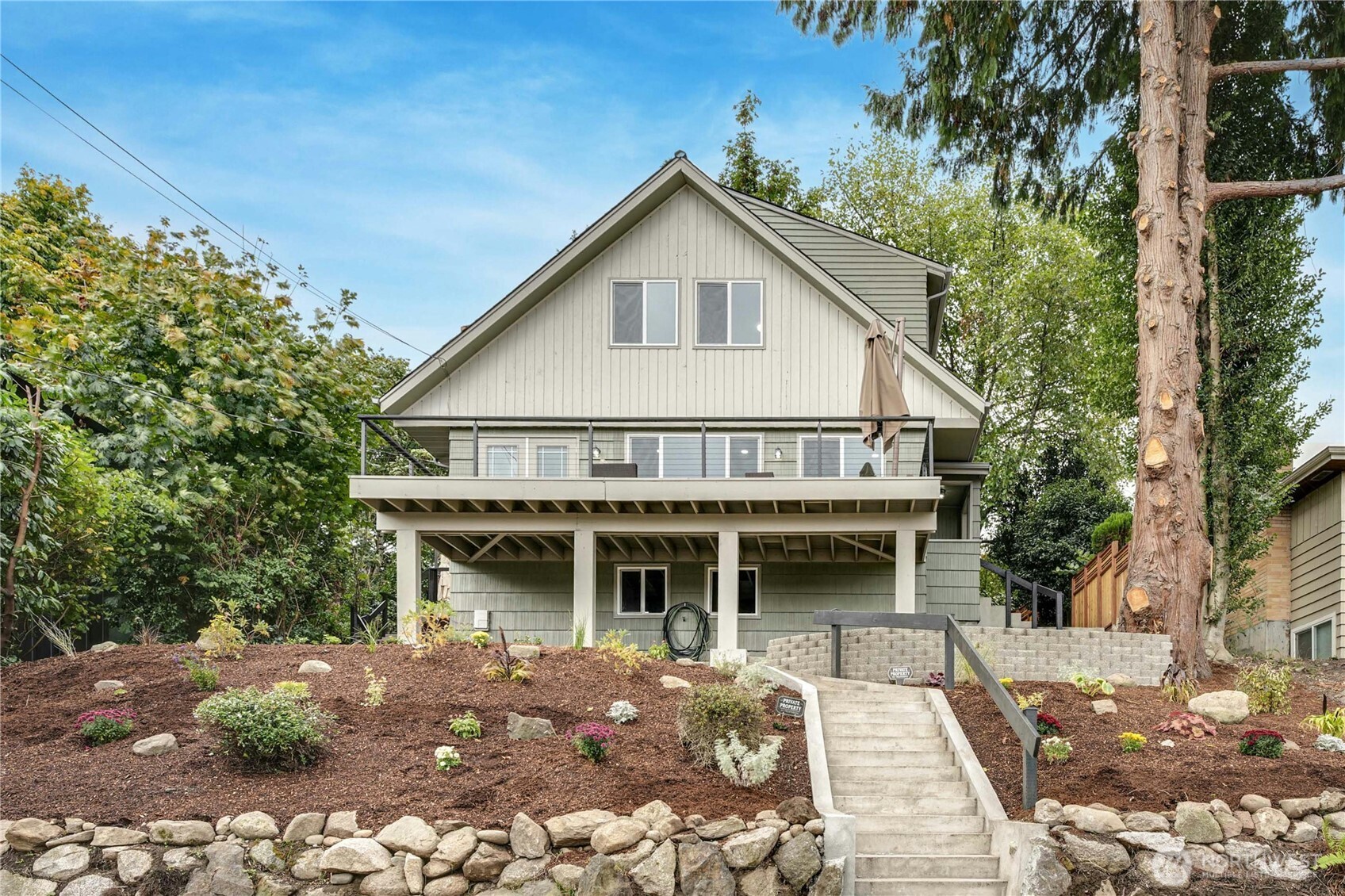 9919 Arrowsmith Avenue S, Seattle, WA 98118