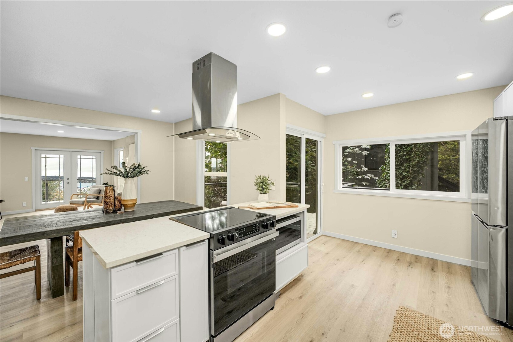 9919 Arrowsmith Avenue S, Seattle, WA 98118