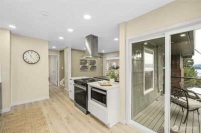 9919 Arrowsmith Avenue S, Seattle, WA 98118 - Photo 12