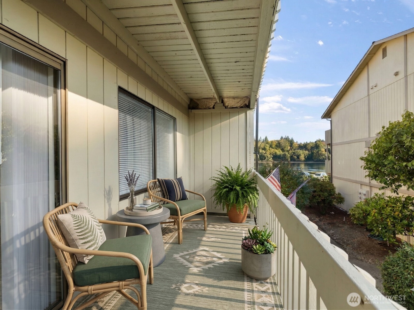 1735 Park Avenue #B207, Bremerton, WA 98337