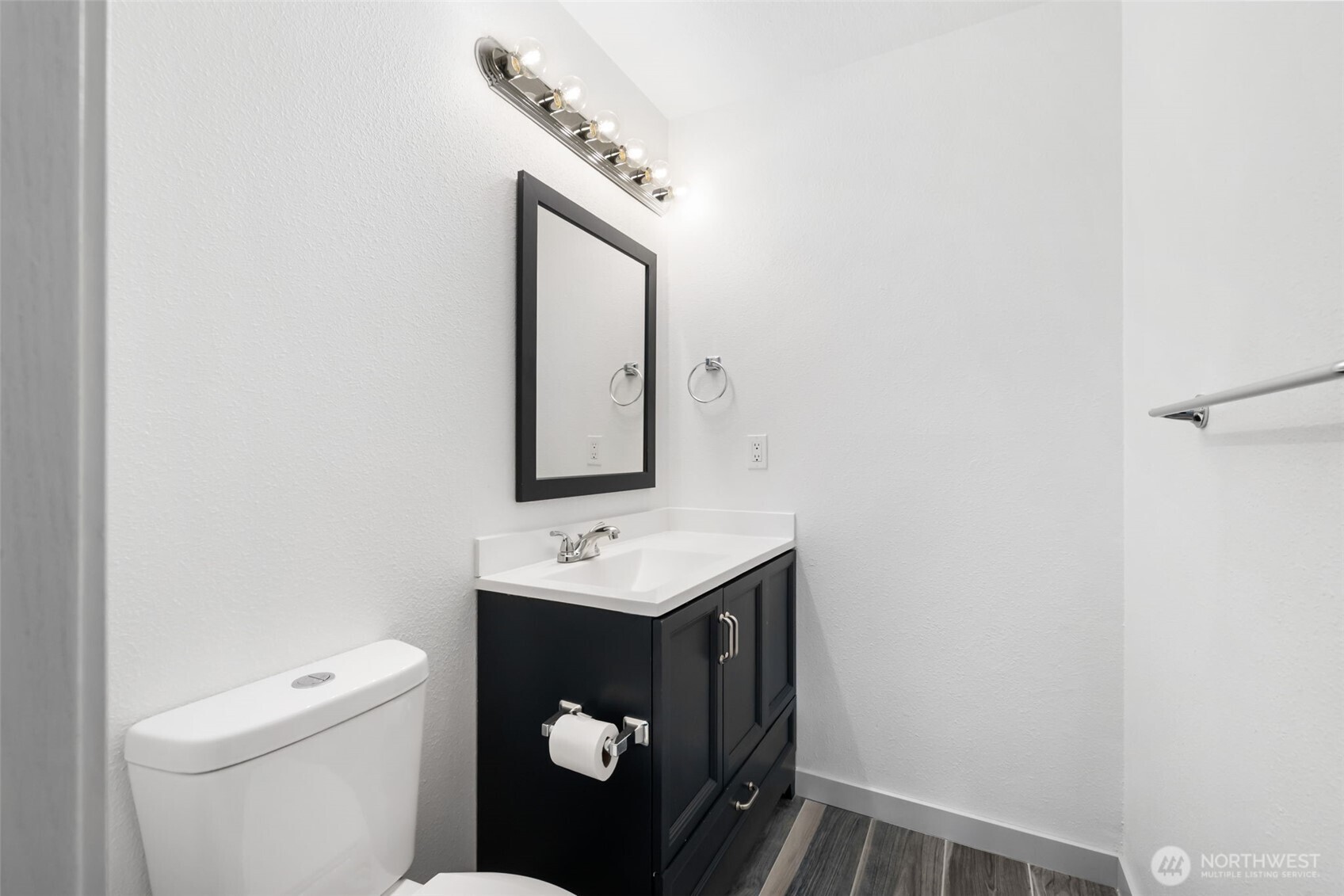 1735 Park Avenue #B207, Bremerton, WA 98337