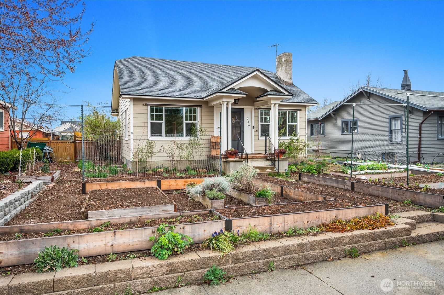 909 Kittitas Street , Wenatchee, WA 98801