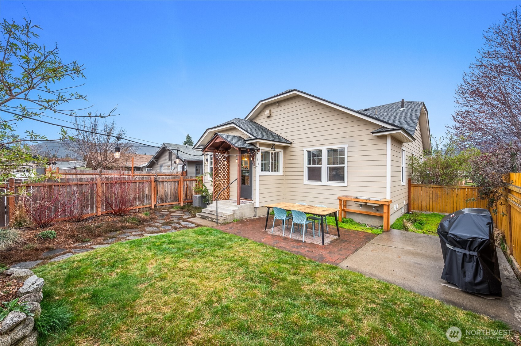 909 Kittitas Street , Wenatchee, WA 98801