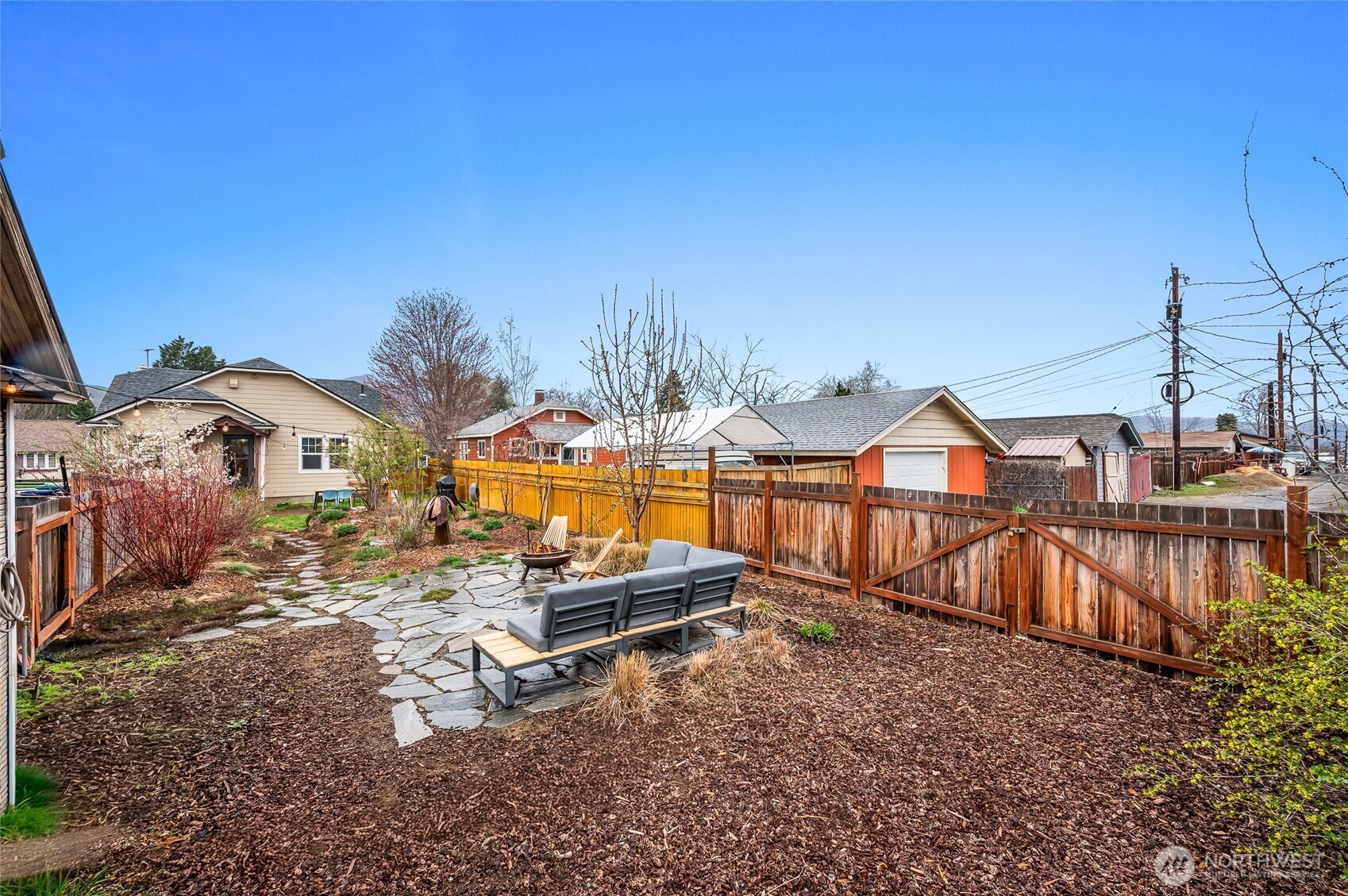 909 Kittitas Street , Wenatchee, WA 98801