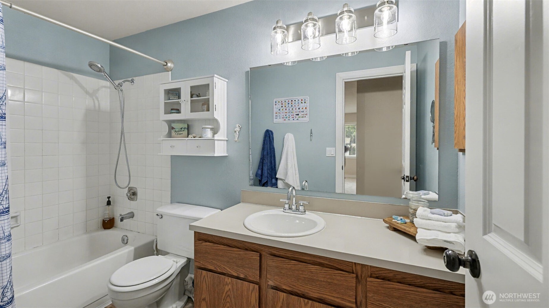 6209 144th Avenue NE, Redmond, WA 98052