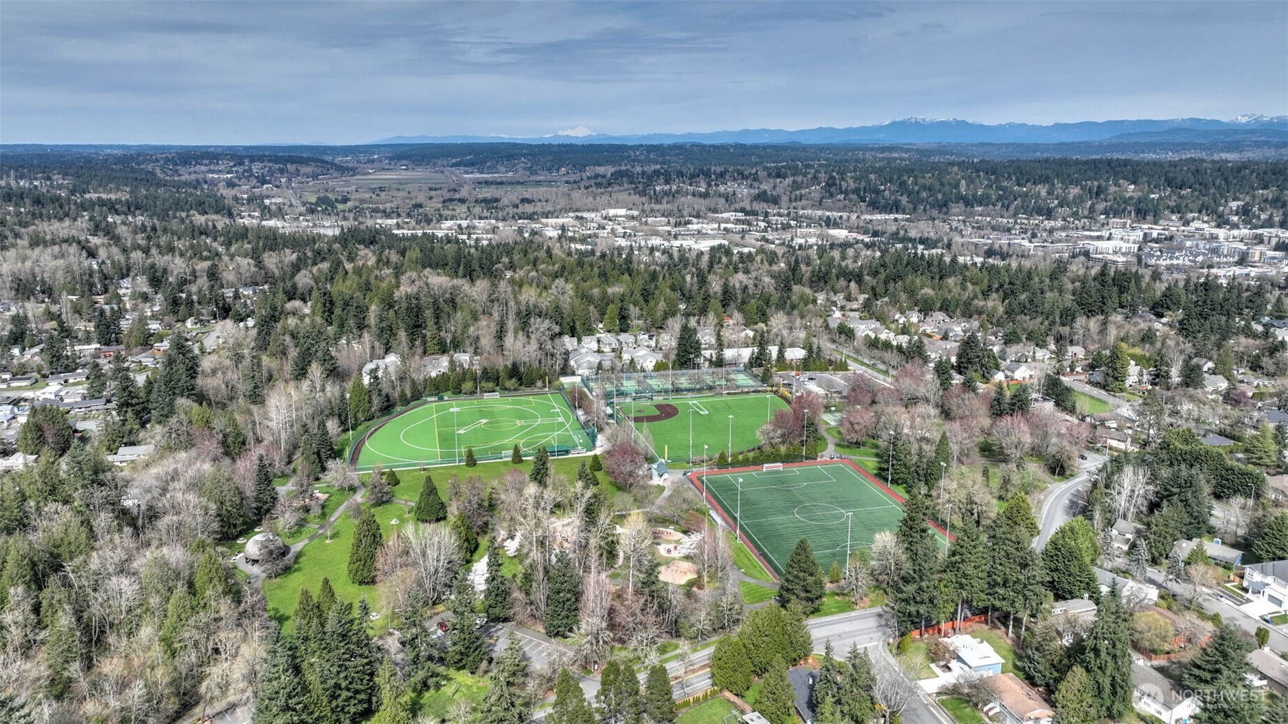 6209 144th Avenue NE, Redmond, WA 98052