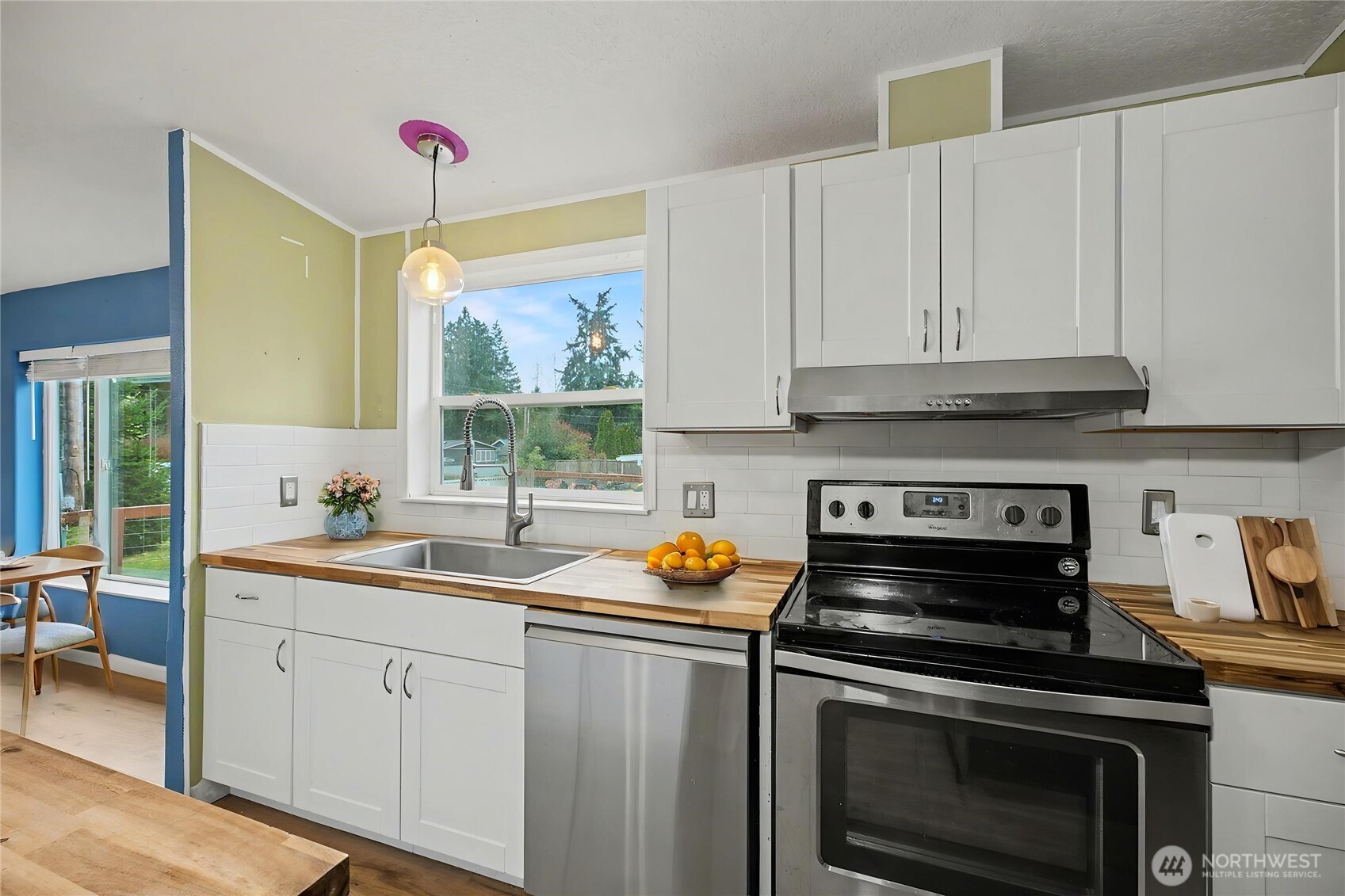 17011 Wisteria Court SE, Yelm, WA 98597