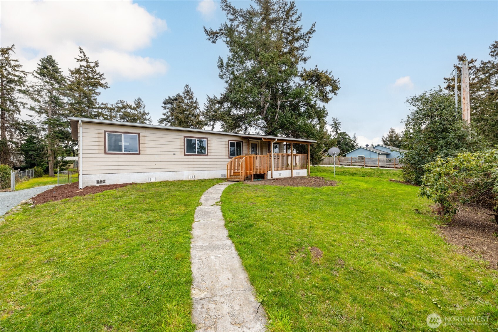 994 Diane Avenue , Oak Harbor, WA 98277