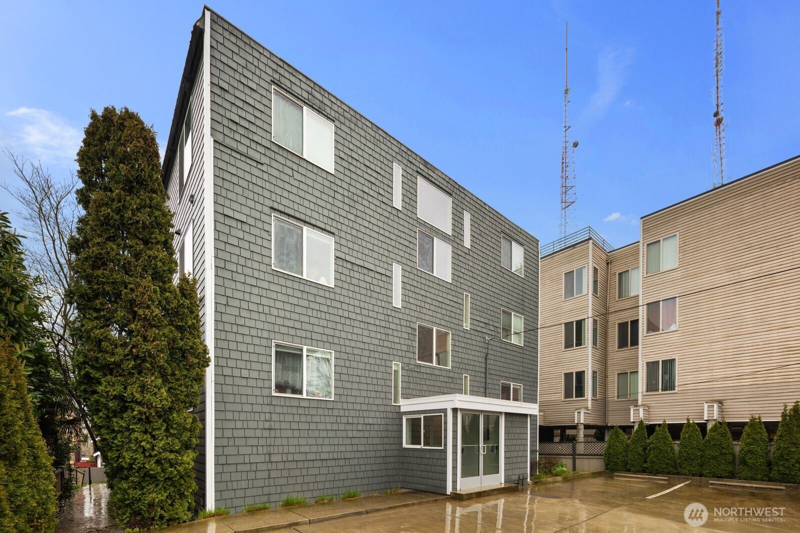 1729 18th Avenue #201, Seattle, WA 98122