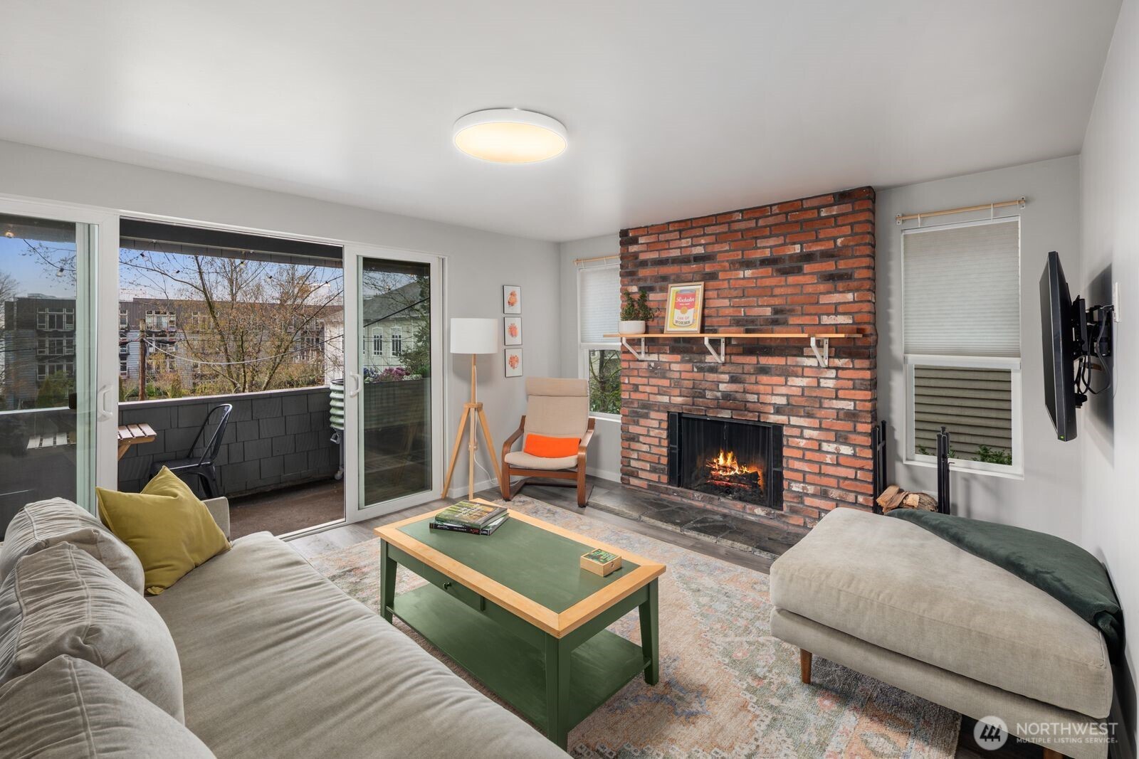 1729 18th Avenue #201, Seattle, WA 98122