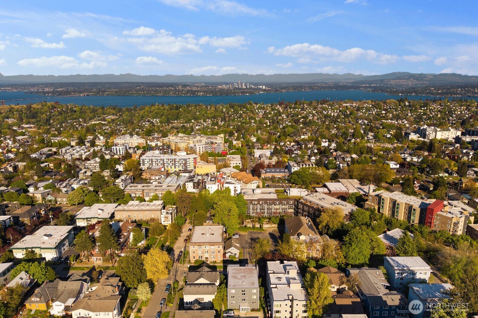 1729 18th Avenue #201, Seattle, WA 98122