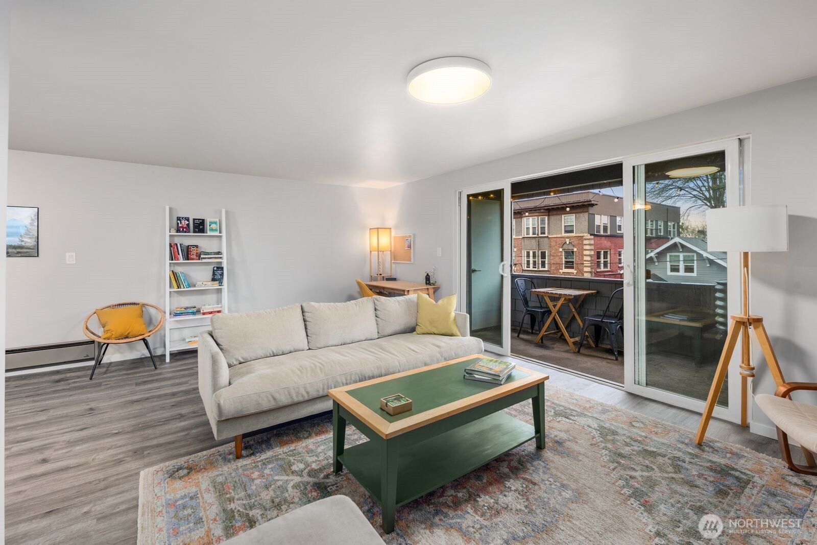 1729 18th Avenue #201, Seattle, WA 98122