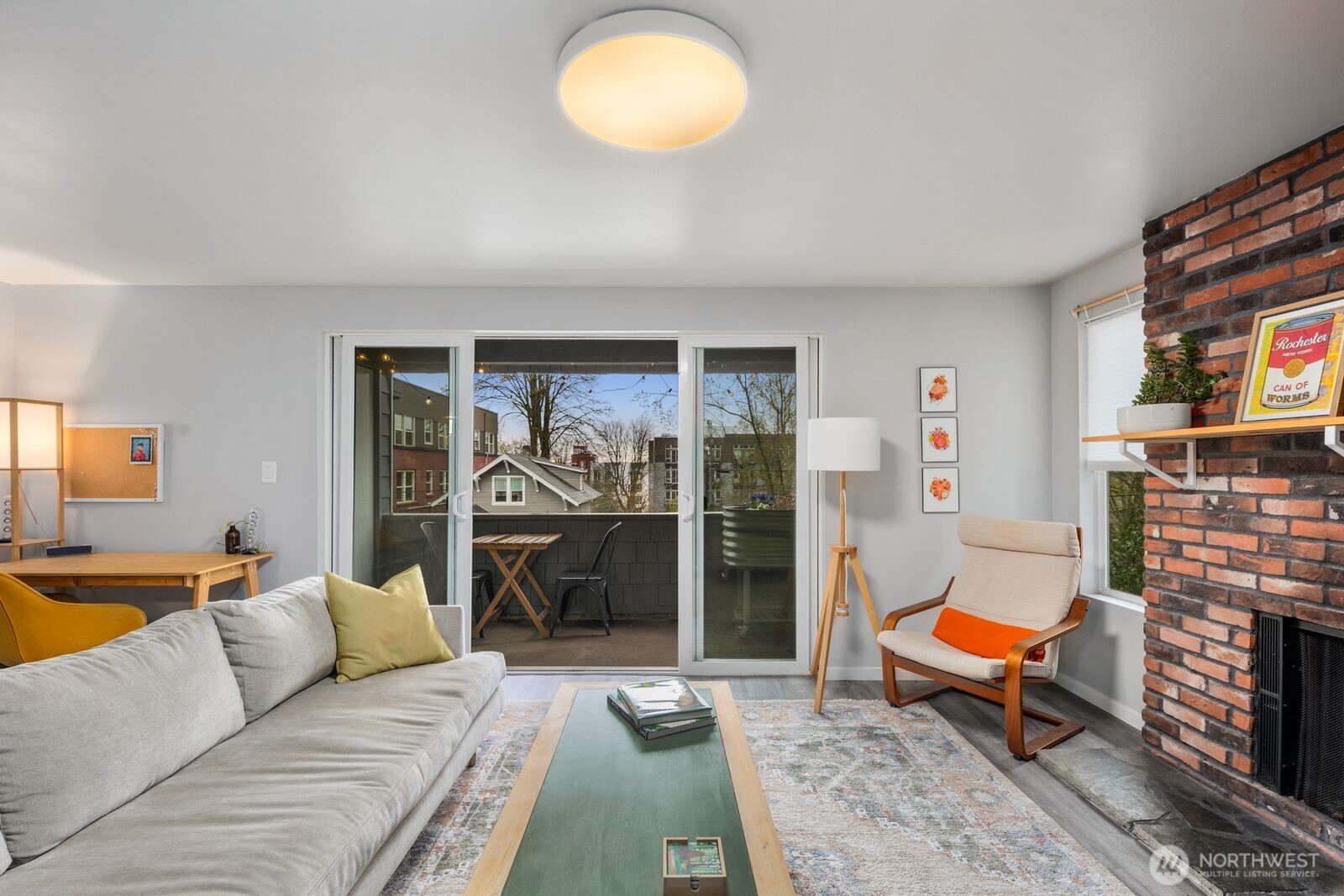 1729 18th Avenue #201, Seattle, WA 98122