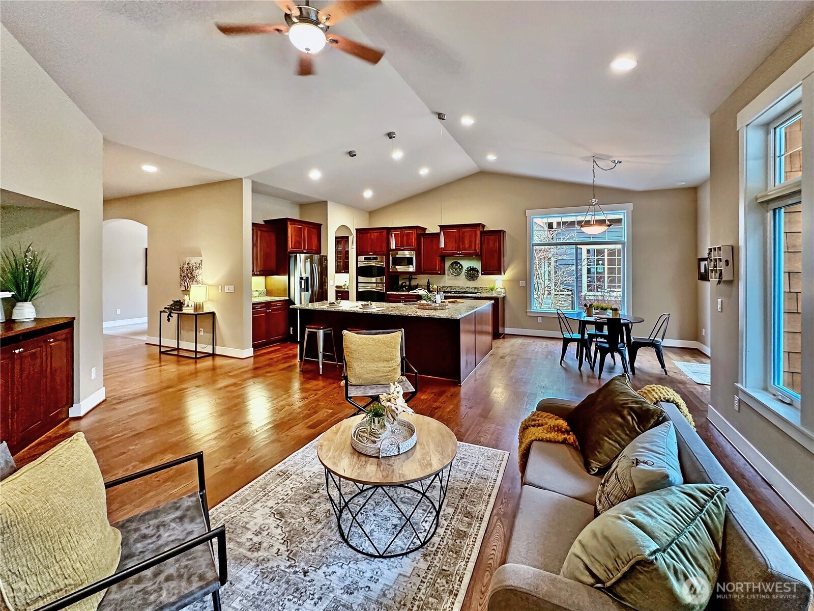 3875 Cameron Drive NE, Lacey, WA 98516