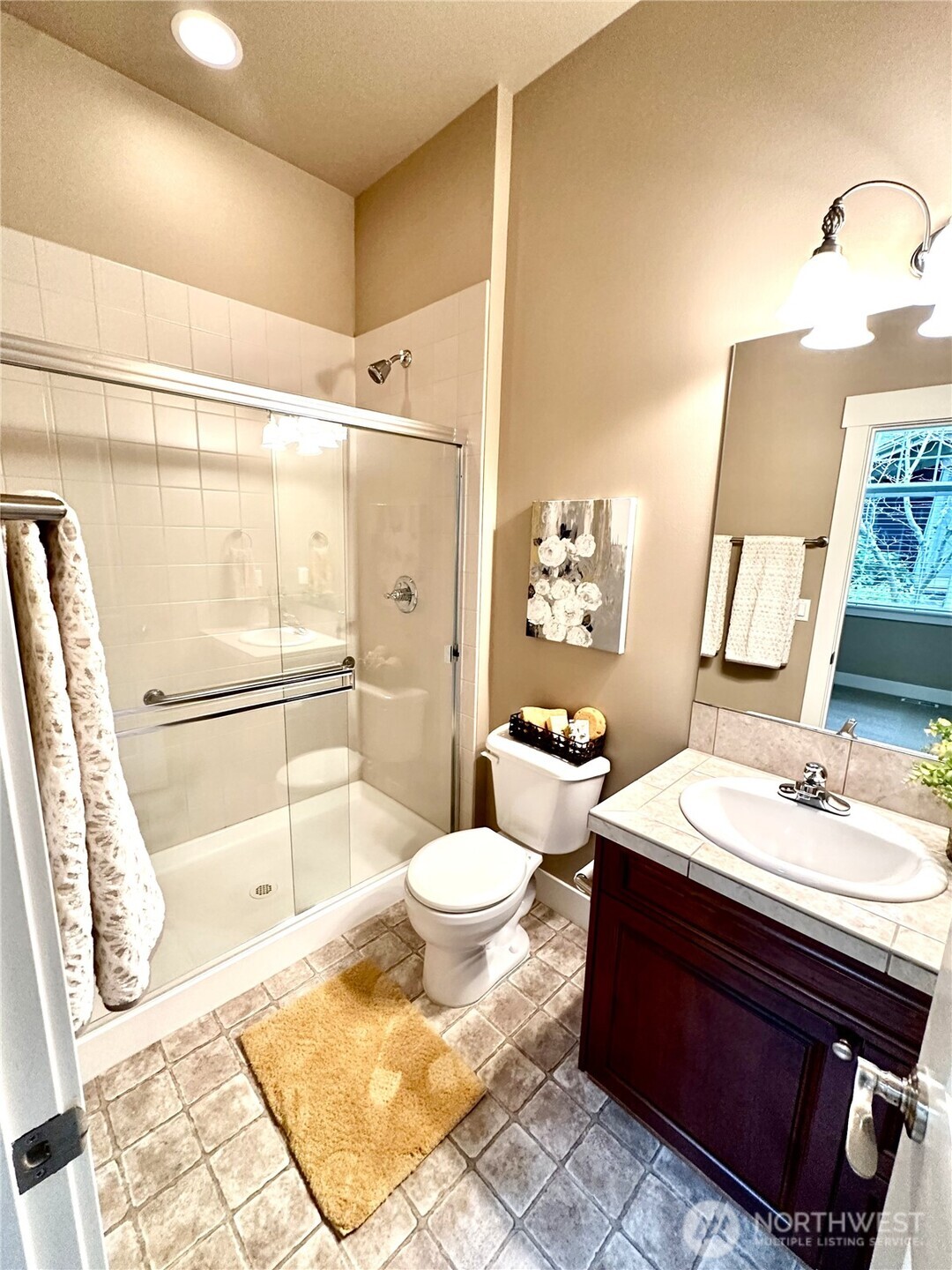 3875 Cameron Drive NE, Lacey, WA 98516