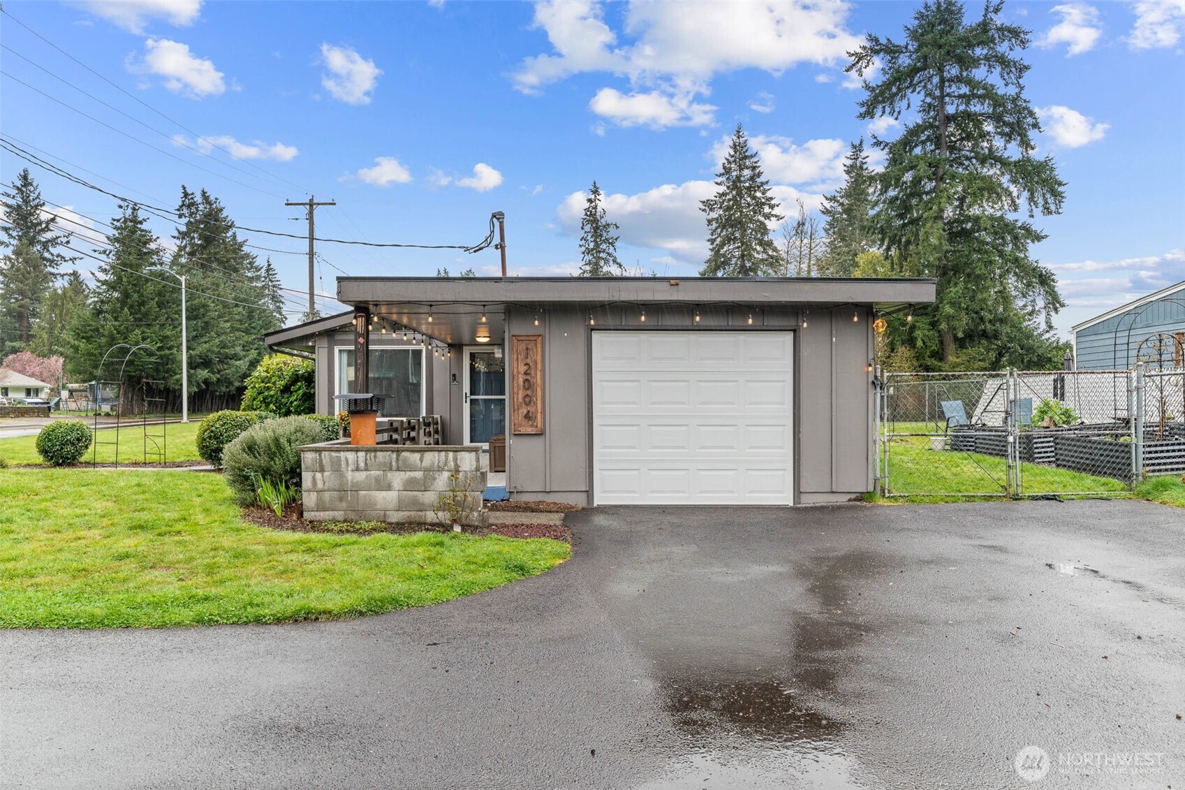 12004 Lake City Boulevard SW, Lakewood, WA 98498