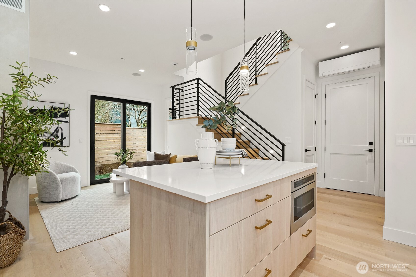 11426 108th Avenue NE, Kirkland, WA 98033