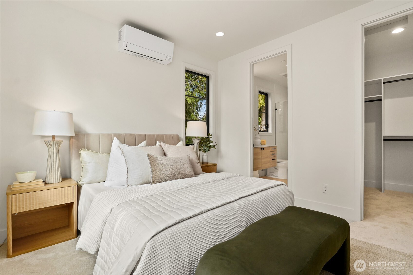 11426 108th Avenue NE, Kirkland, WA 98033