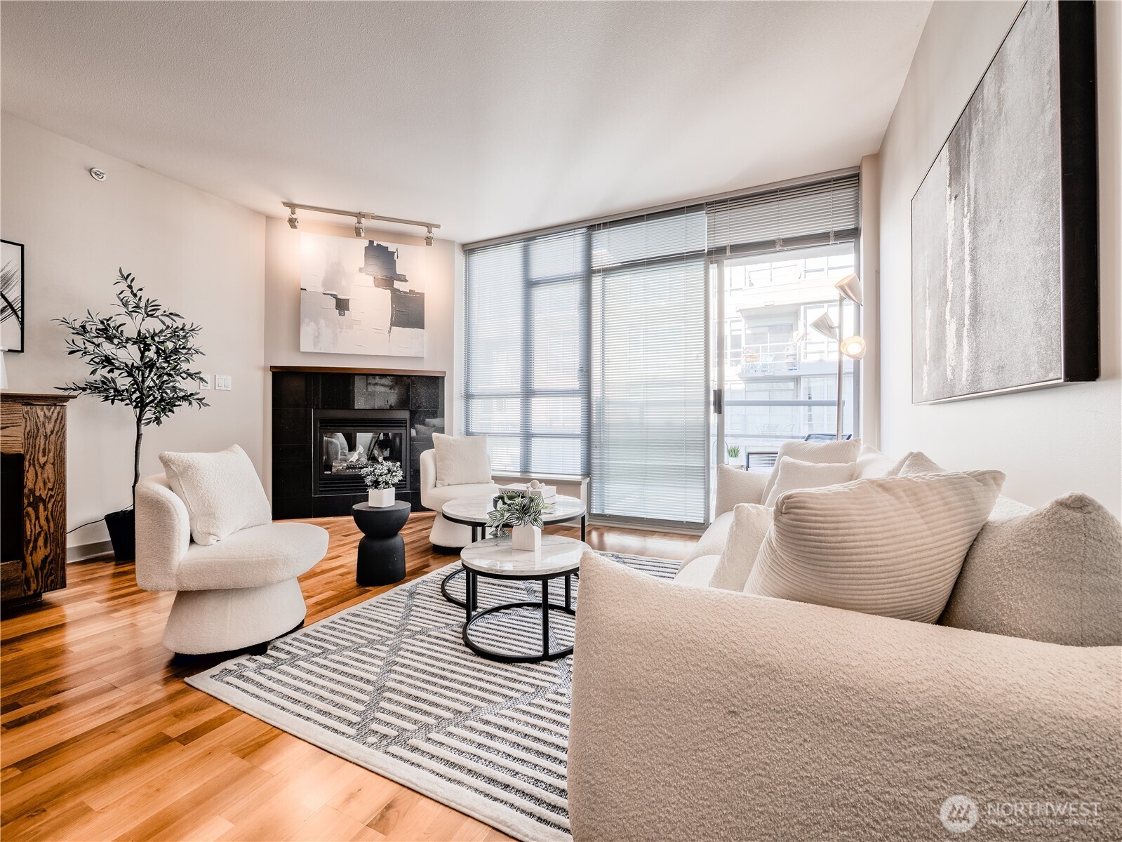 2929 1st Avenue #1116, Seattle, WA 98121