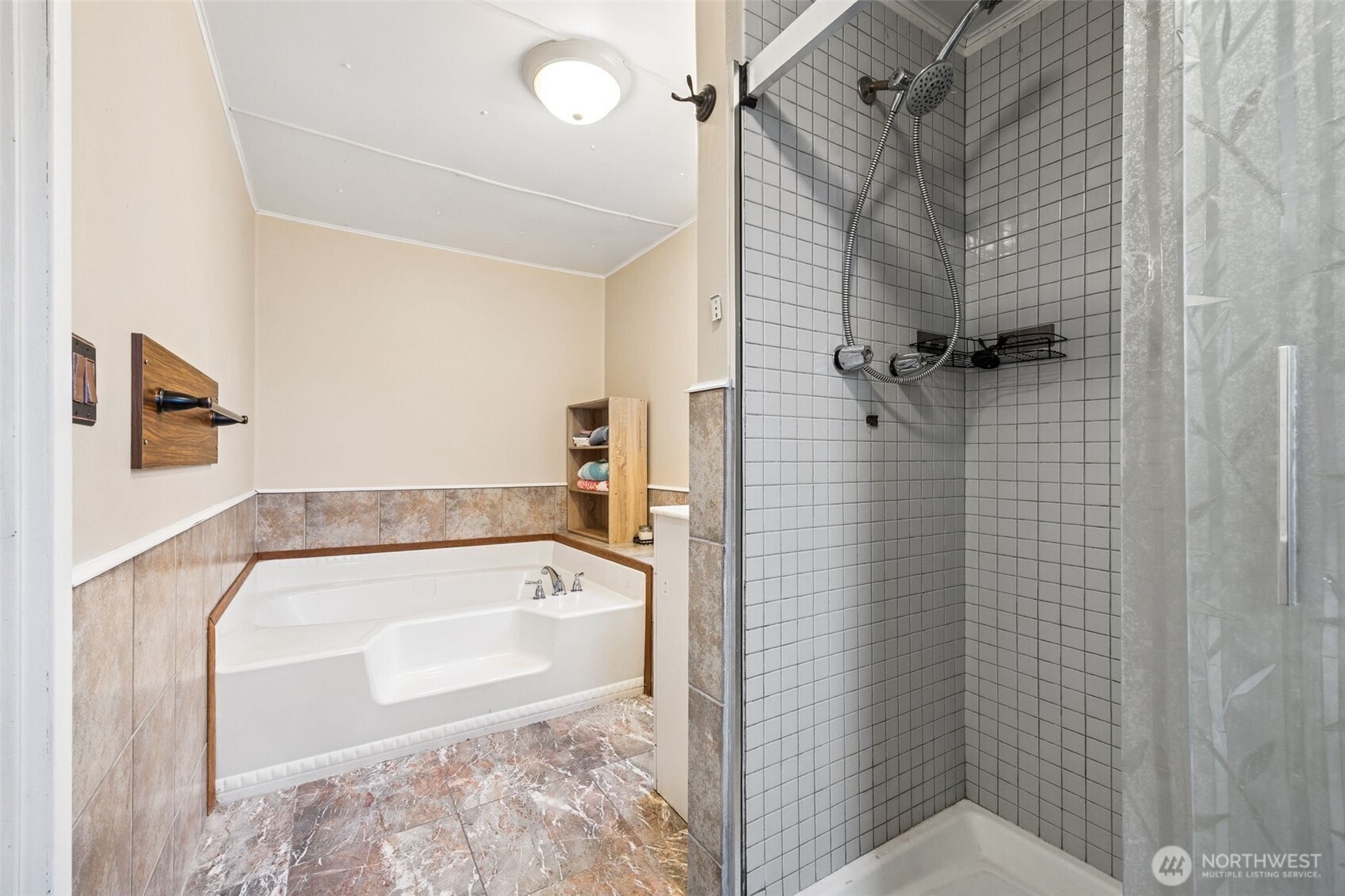 210 37th Street SE #25, Auburn, WA 98002