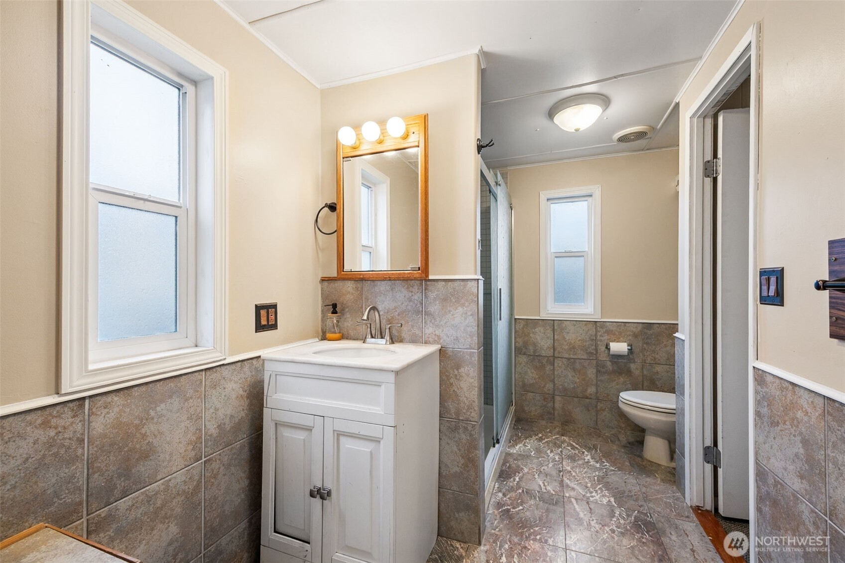 210 37th Street SE #25, Auburn, WA 98002