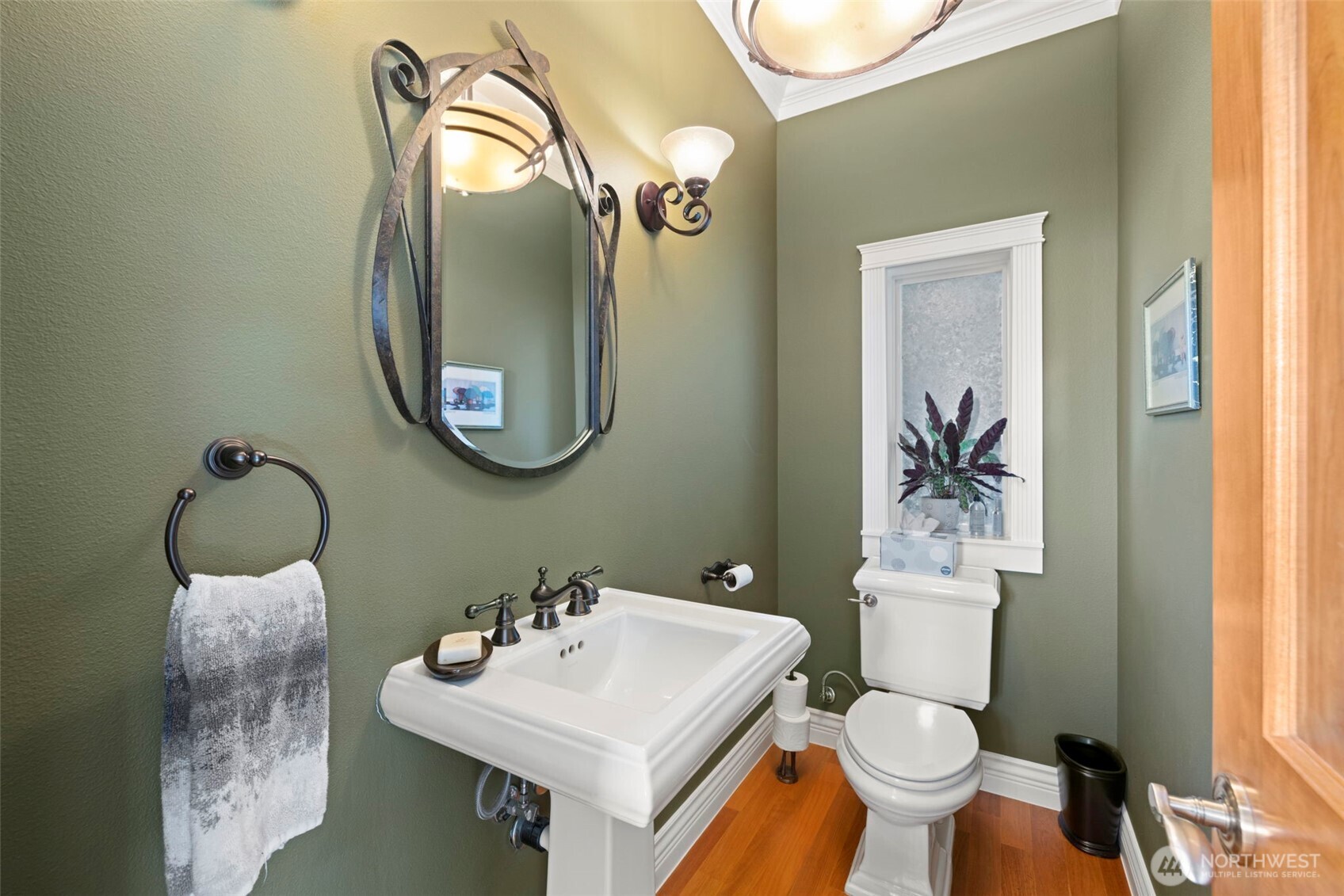 816 Walnut Street , Edmonds, WA 98020