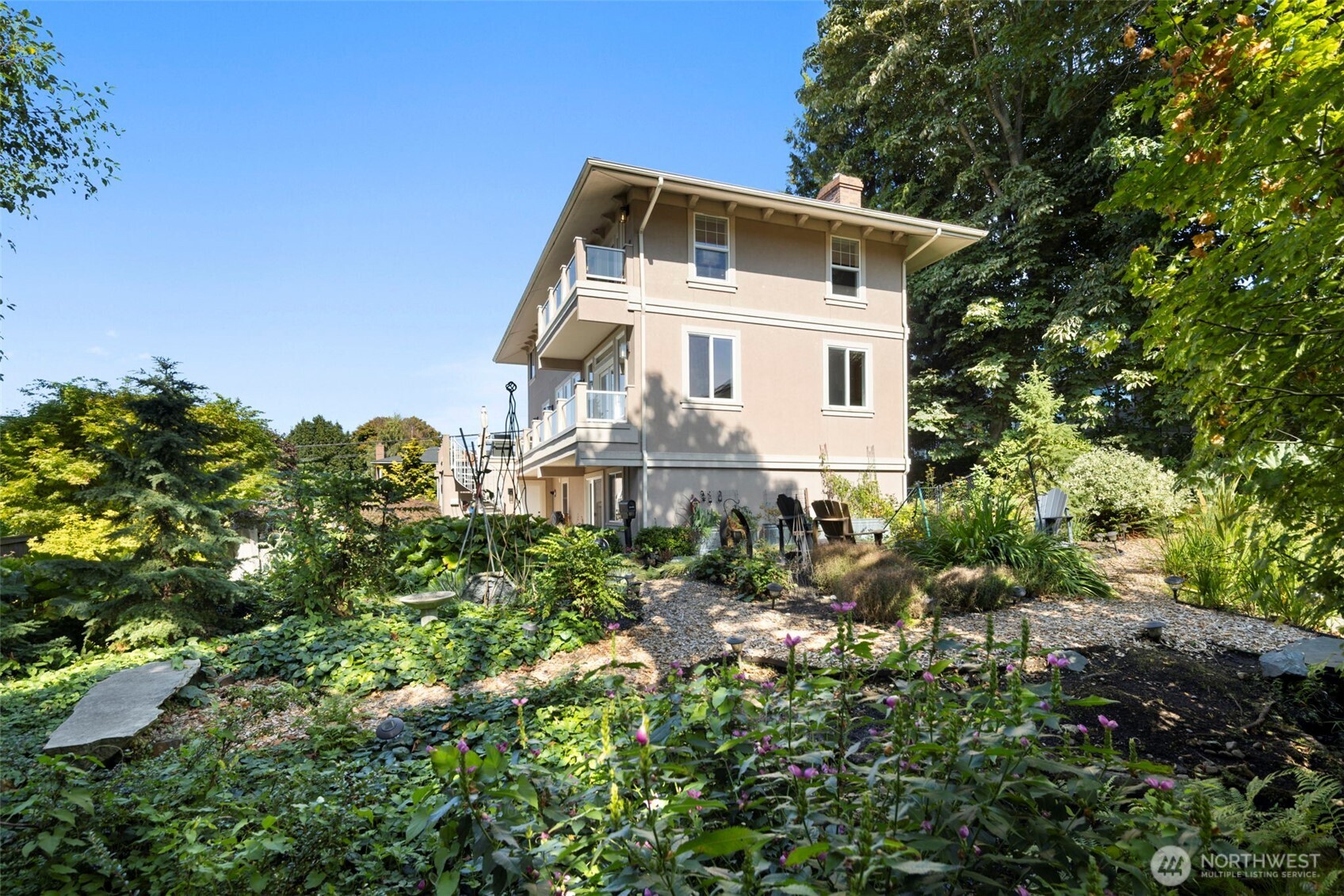 816 Walnut Street , Edmonds, WA 98020