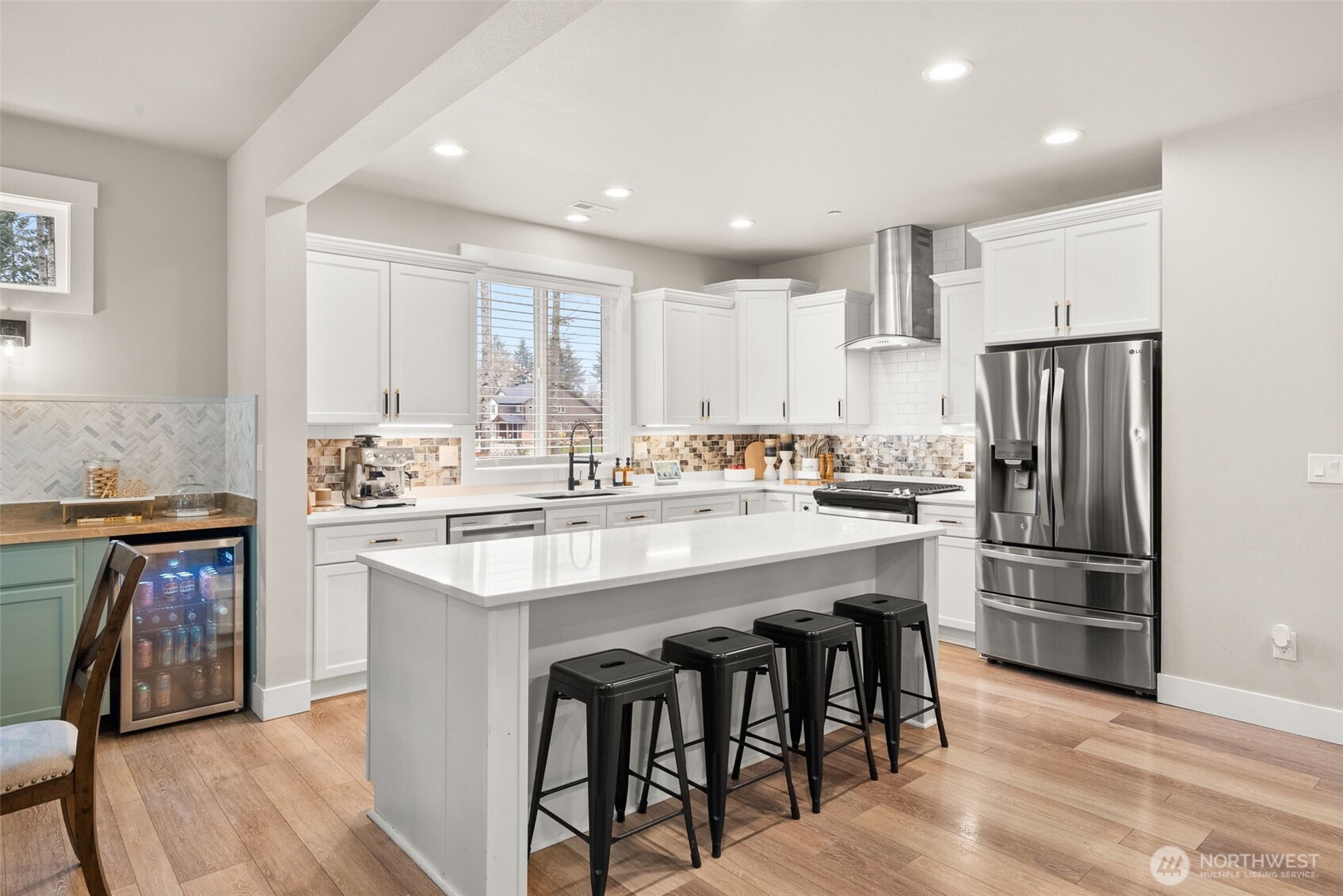 812 Tiedeman Road NW, Lakebay, WA 98349