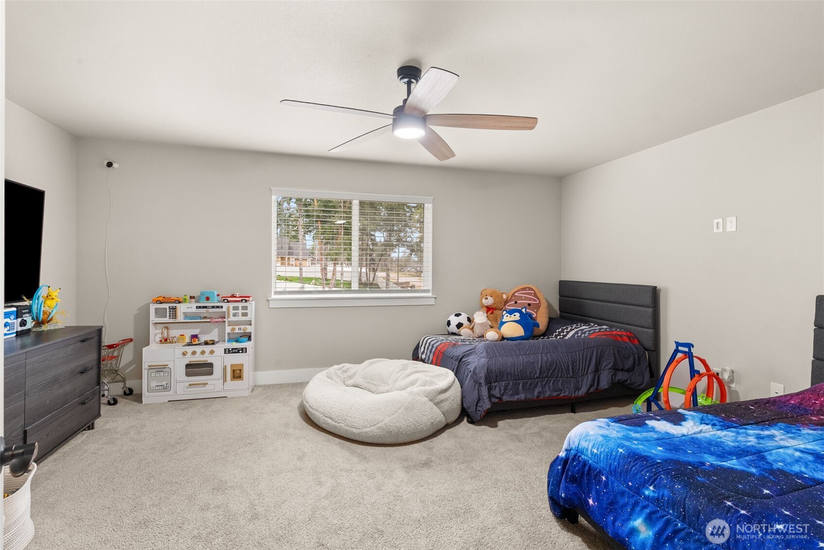 812 Tiedeman Road NW, Lakebay, WA 98349