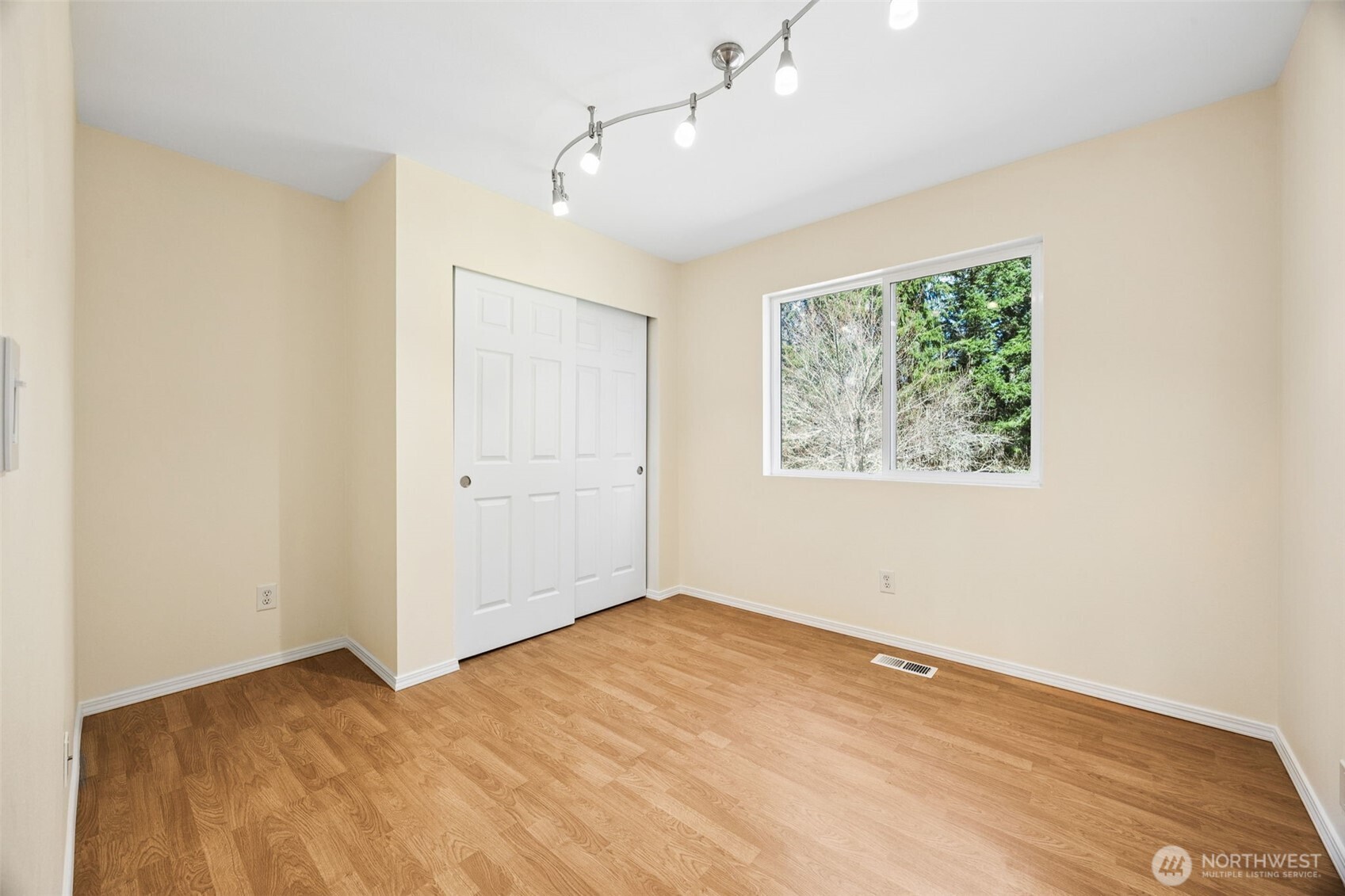 3424 Lynn Ct NE , Lacey, WA 98516