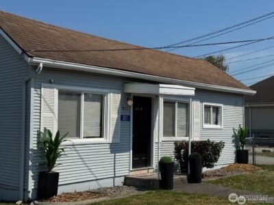 811 & 813 E Fairhaven Avenue , Burlington, WA 98233